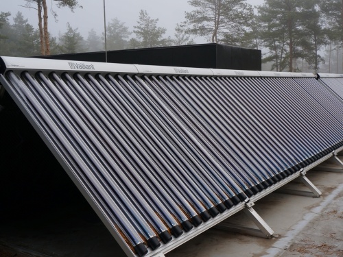 Солнечные коллекторы Vaillant auroTHERM exclusiv VTK 1140/2 для нагрева бассейна, бойлера ГВС, а также для поддержания системы отопления