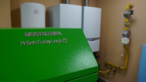 Монтаж пеллетного котла Kostrzewa Pellets Fuzzy Logic 2 (99 кВт) в частном доме, г. Буча